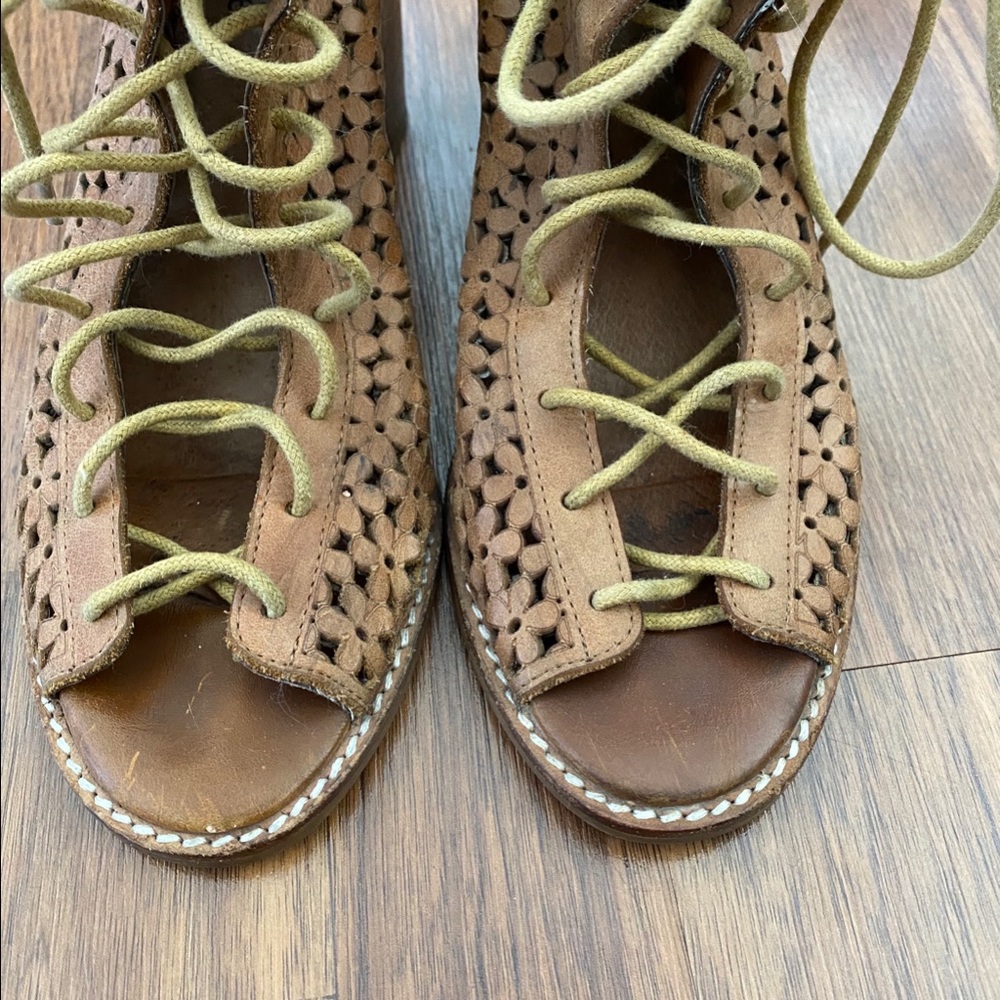 Jeffrey Campbell Cors Sandals Size 8 - image 4